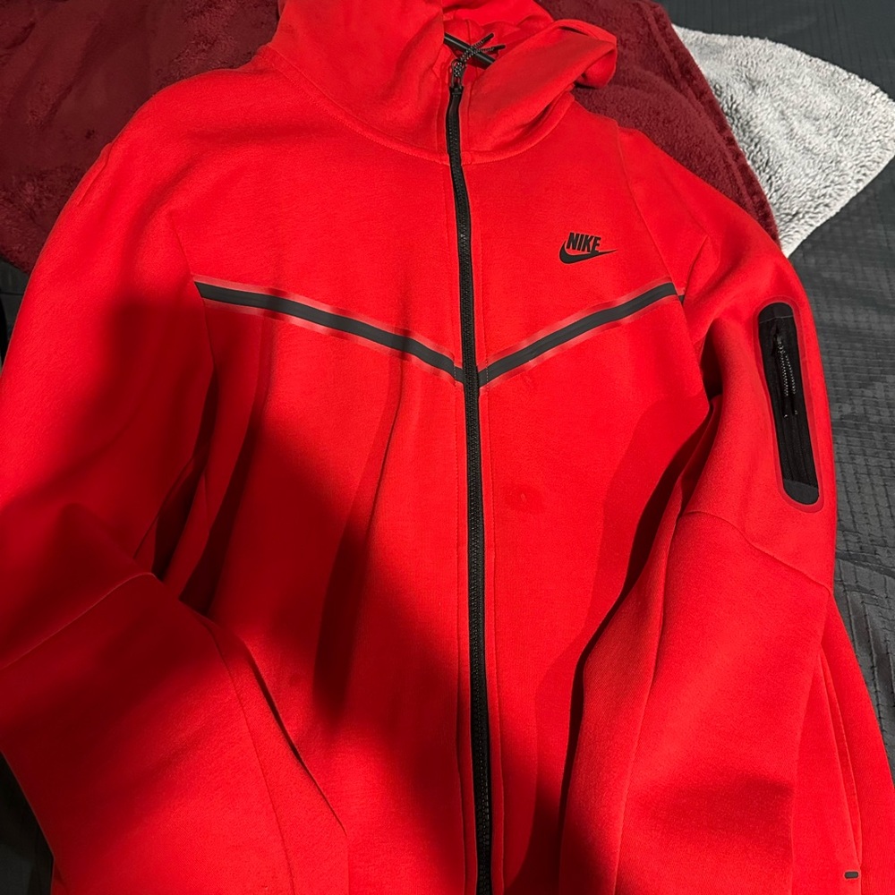 Nike Tech Suit men size medium
